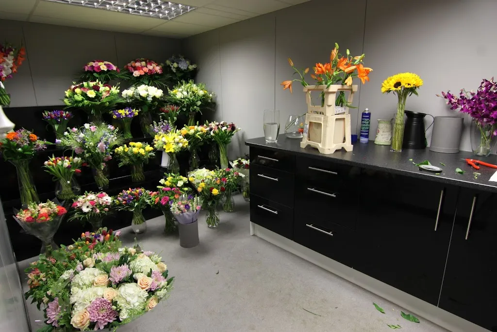 Arena Flowers - Flower Delivery