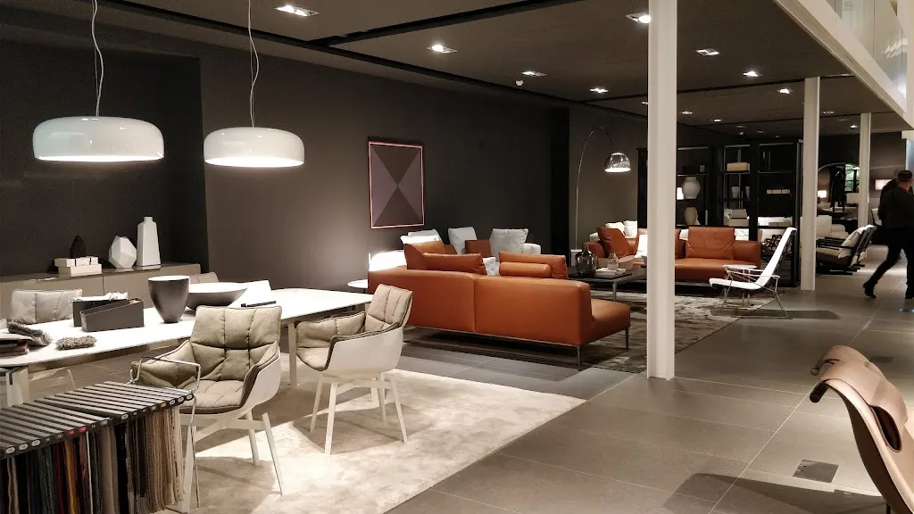 B&B Italia London