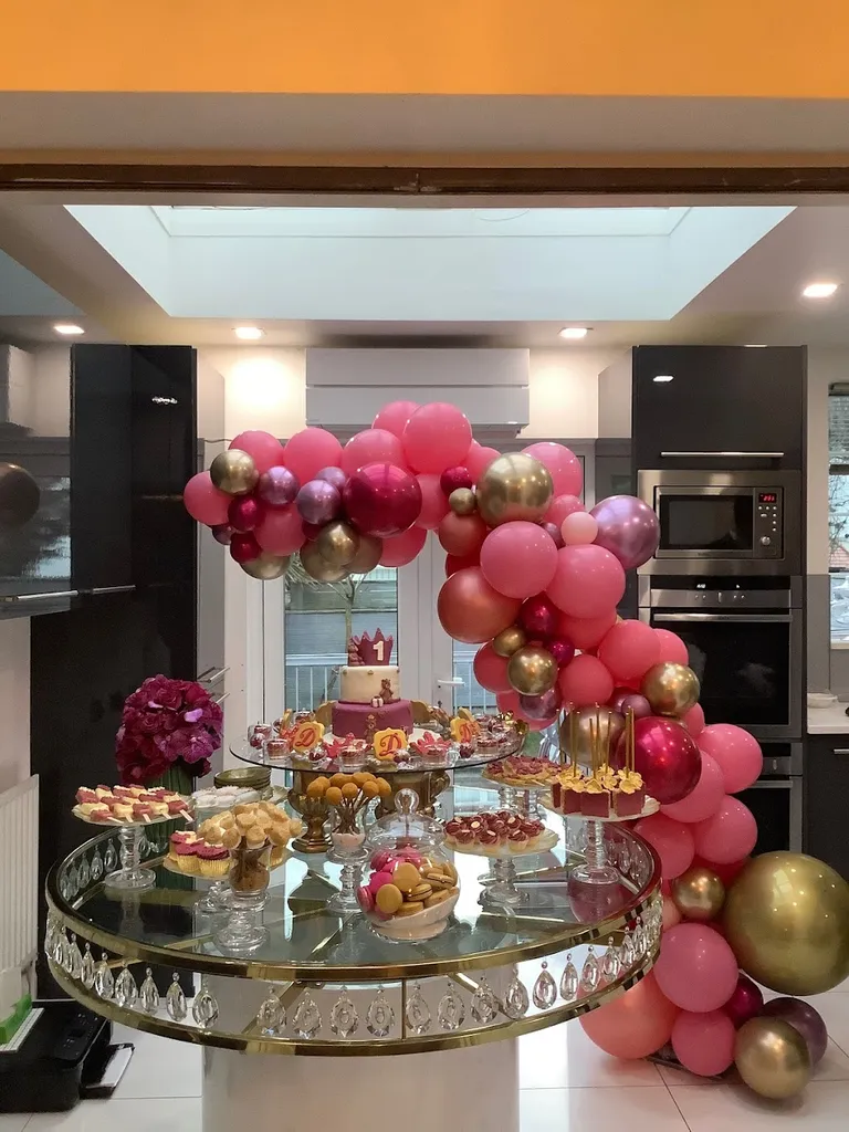 Balloon Decor