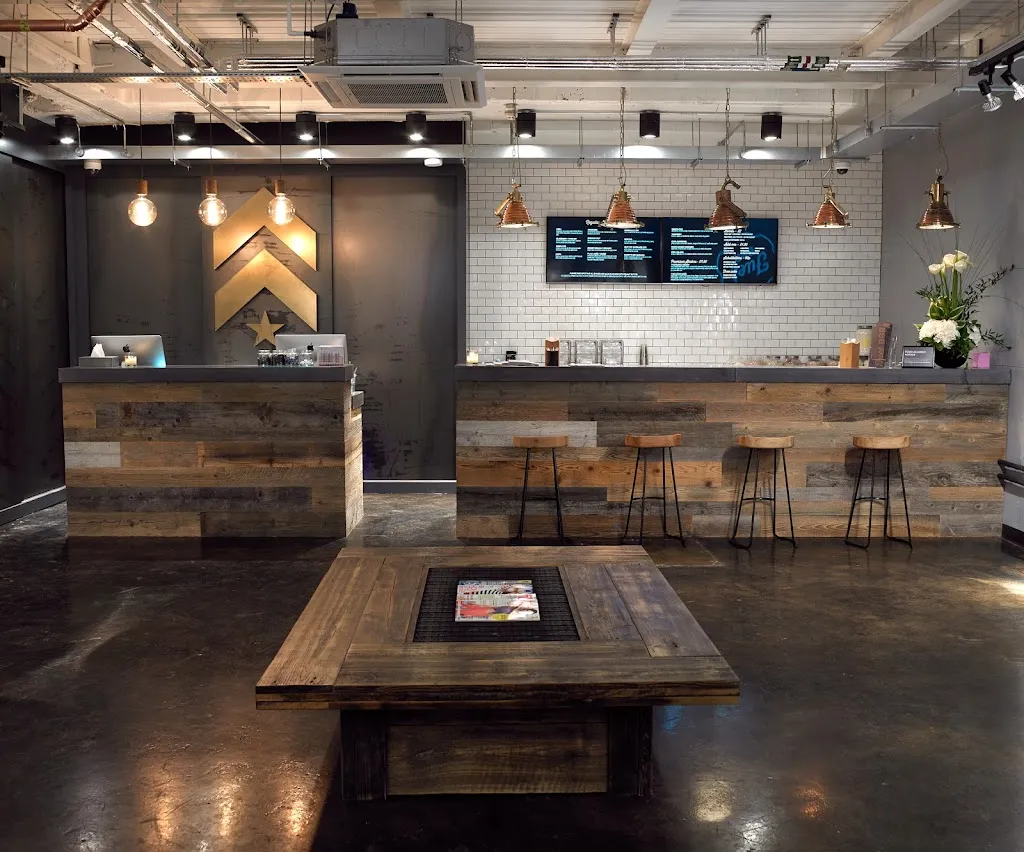 Barry's London West