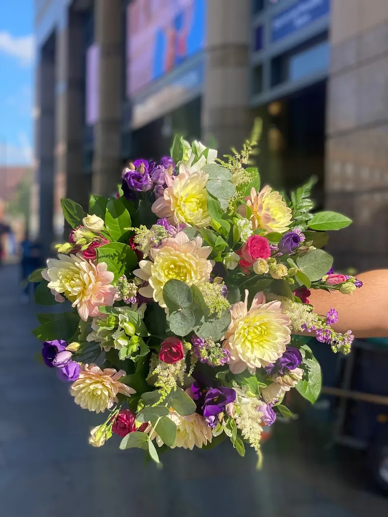 Blooms At London (Wimbledon Station)