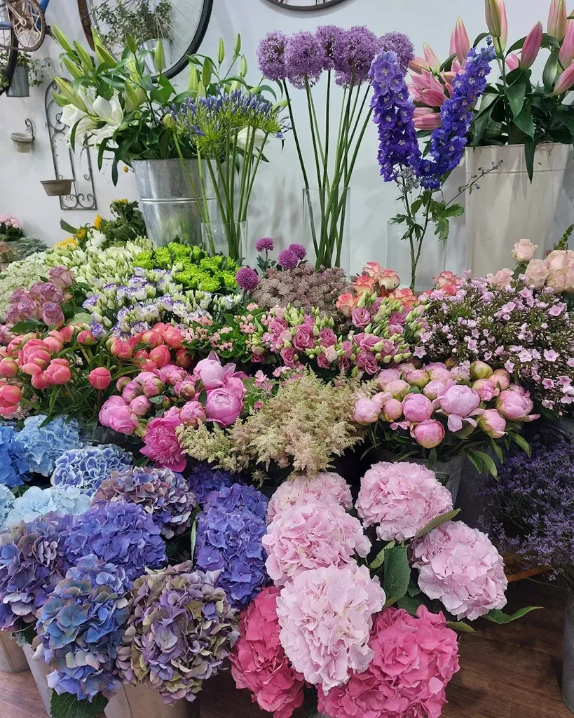 Bloomside Florist Ltd