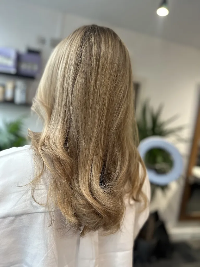 Buzz Hair Therapy