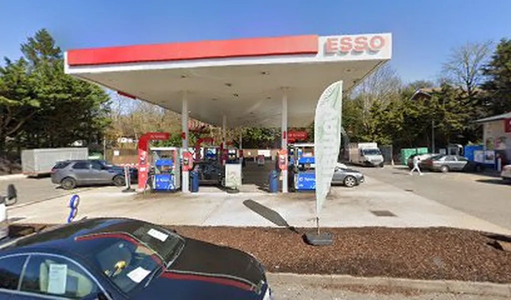 Chimes Service Station