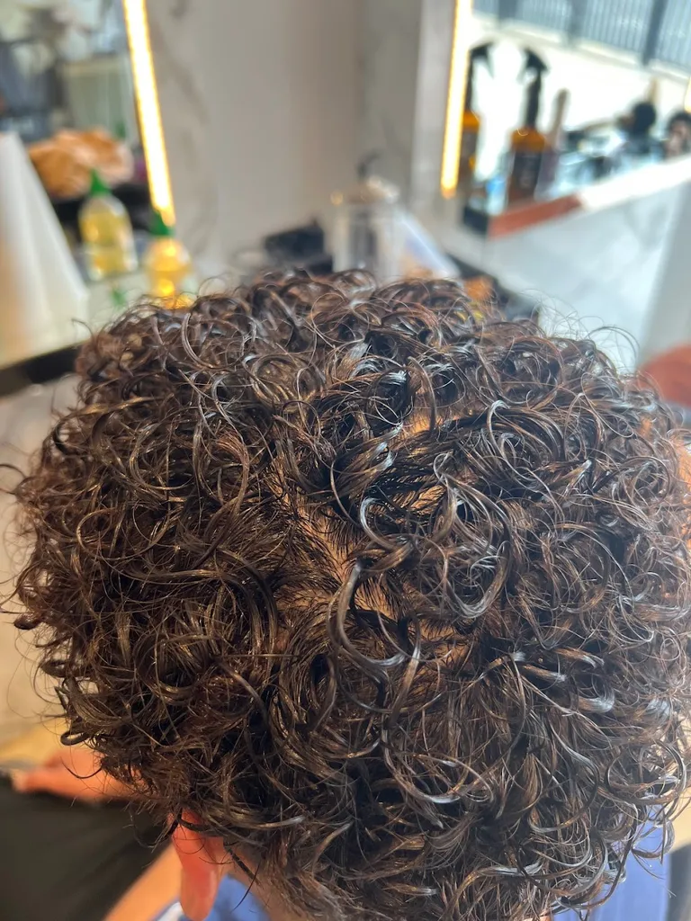 Coco Unisex Hair Studio