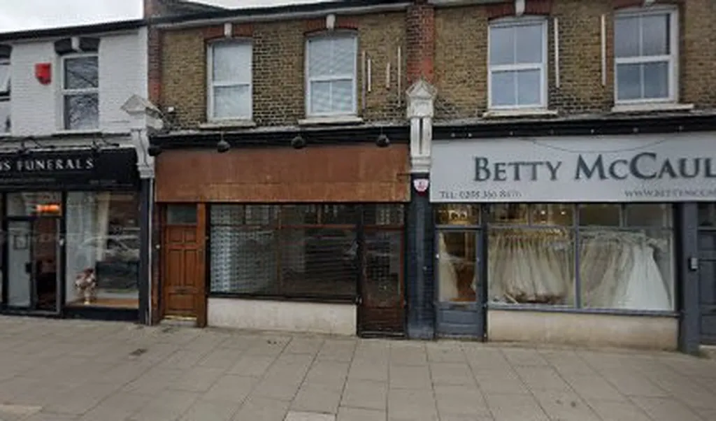 Collins Funeral Services, Enfield