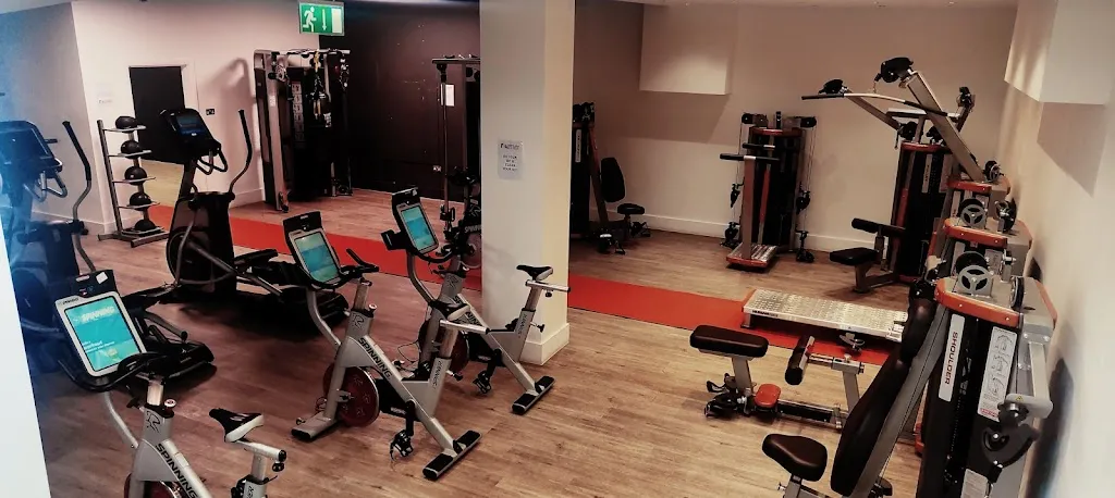 COMBAT LONDON PERSONAL TRAINER