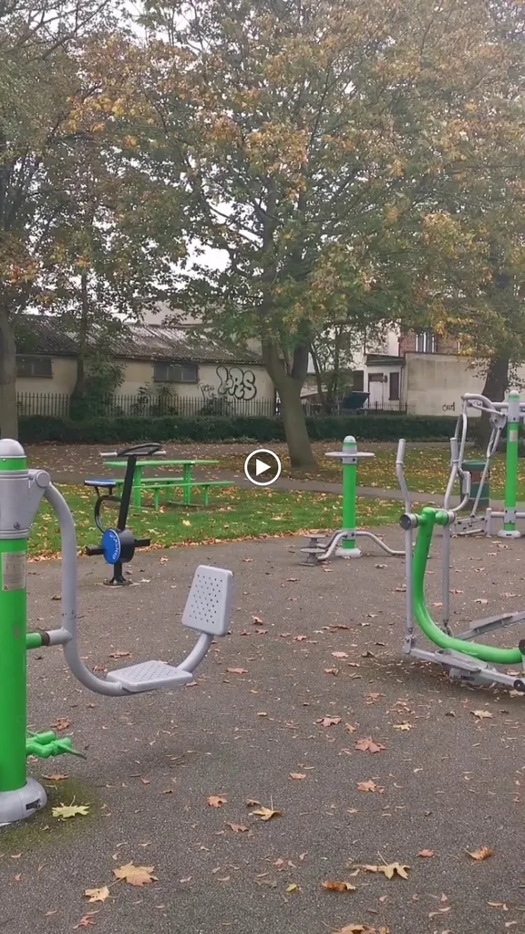 Cottons Park Outdoor Gym