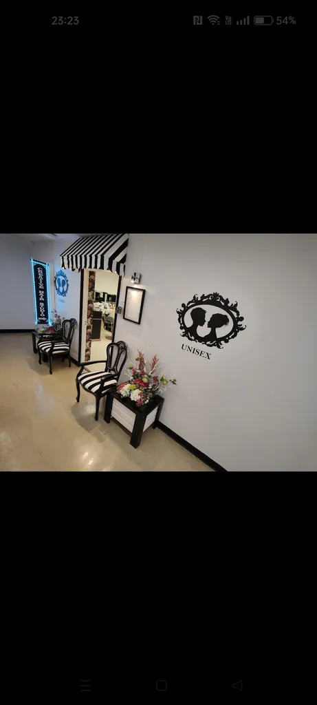 Creative Hair Studio