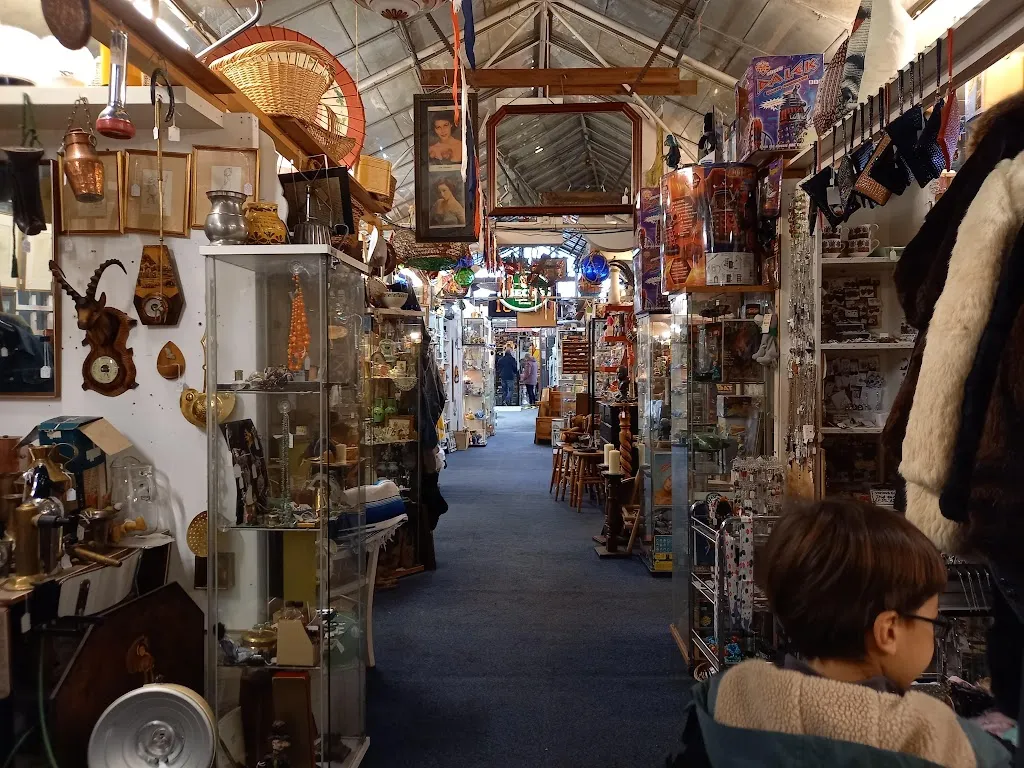 Crews Hill Vintage Emporium