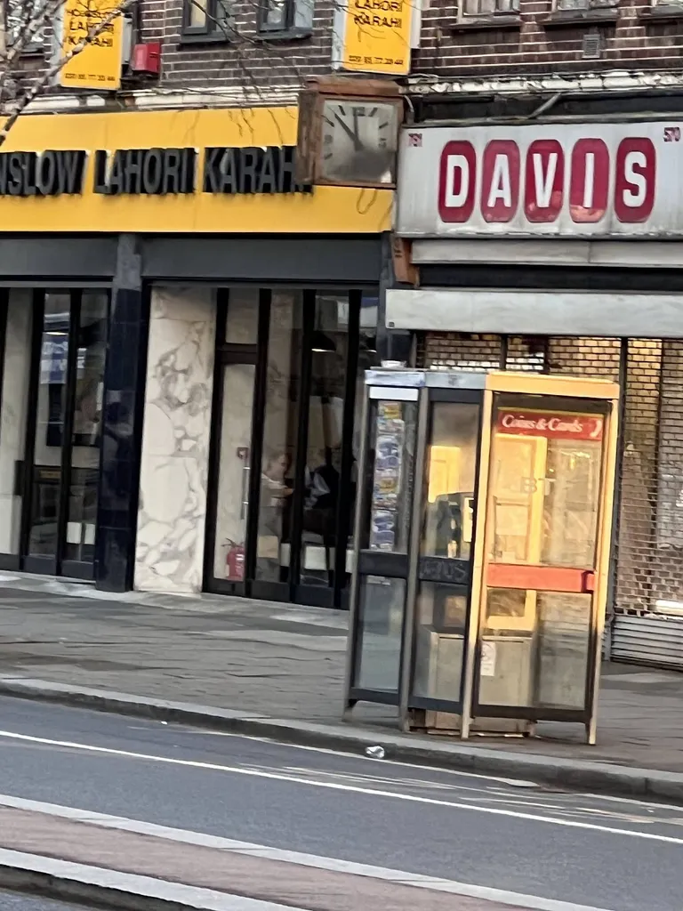 DAVIS (HOUNSLOW)