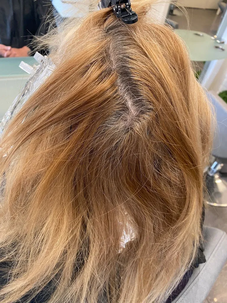 Flora Hair and Beauty Salon LTD