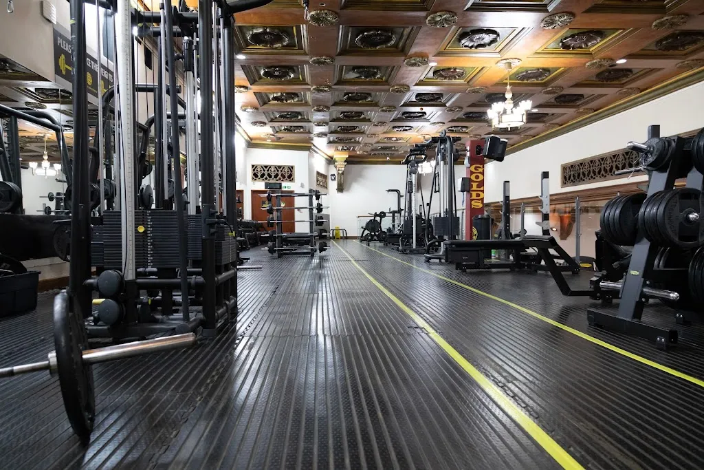 Gold's Gym