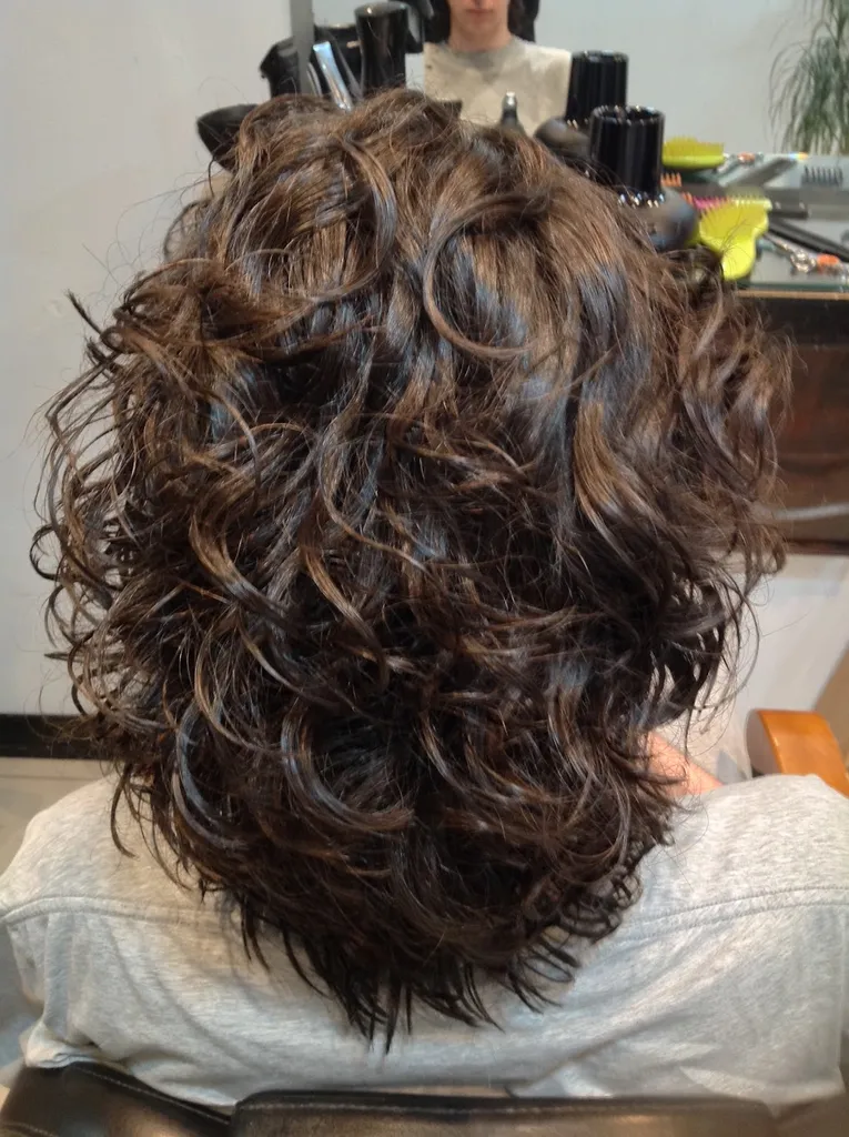 Hair by AJ Design, Unisex Salon