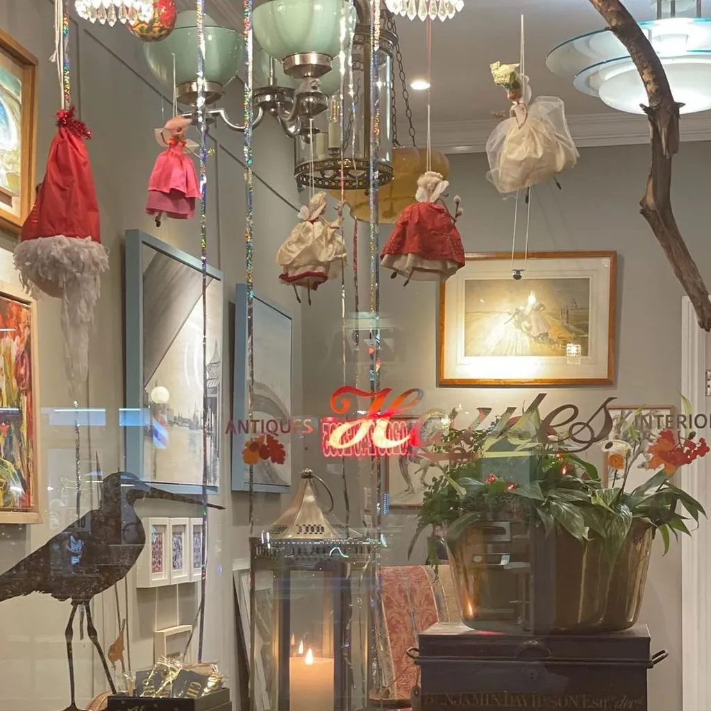 Hayles Art & Interiors