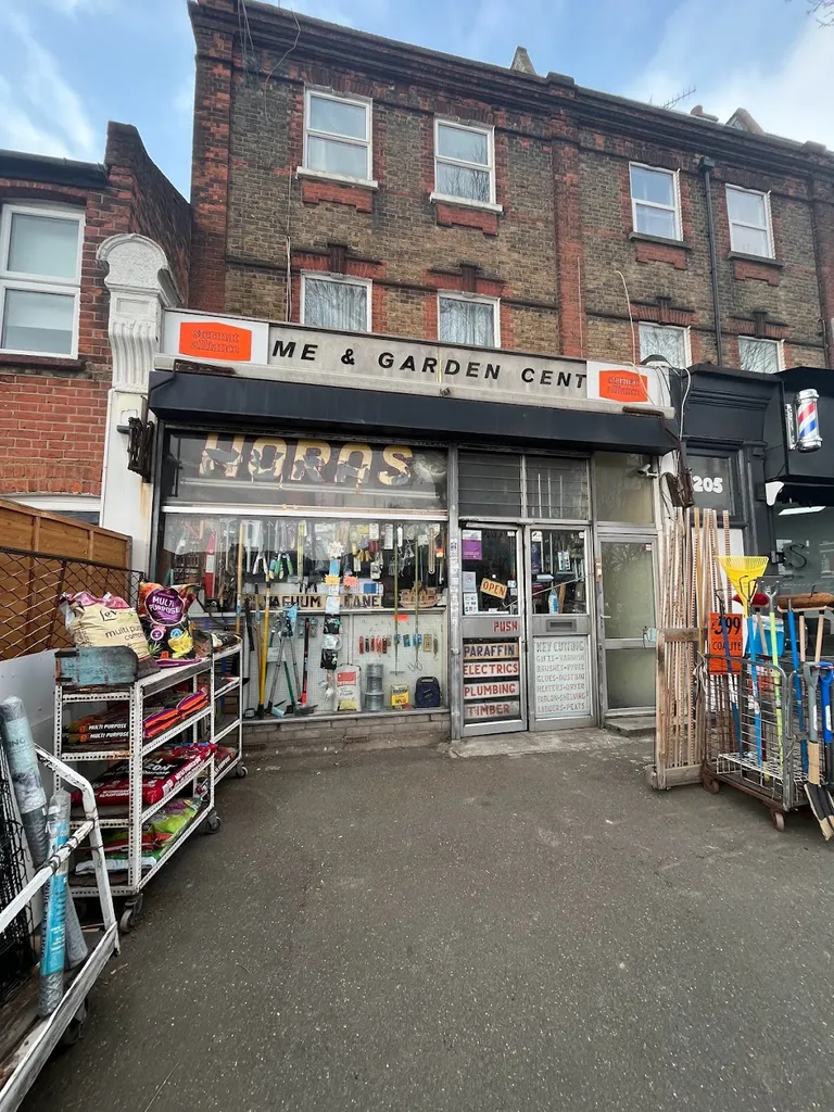 Hora's Hardware