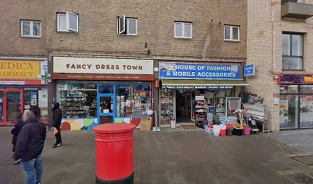 House of fashion and Mobile Accessories
