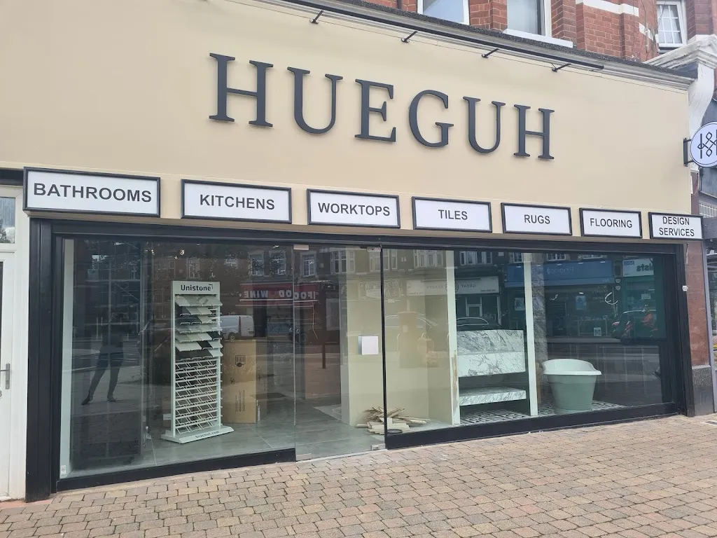 HUEGUH SHOWROOM