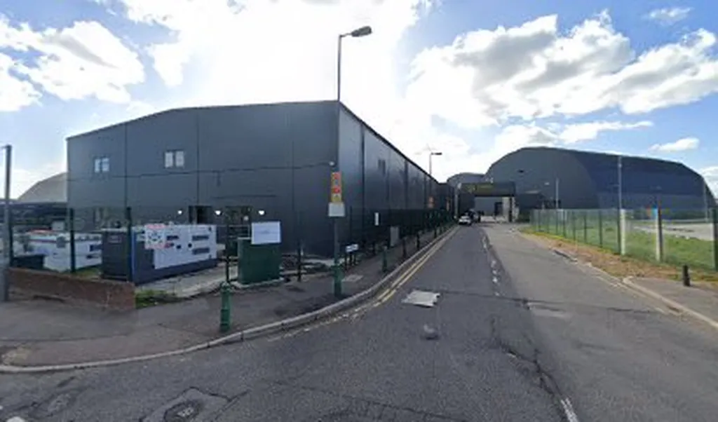 J Saunders & Sons Ltd