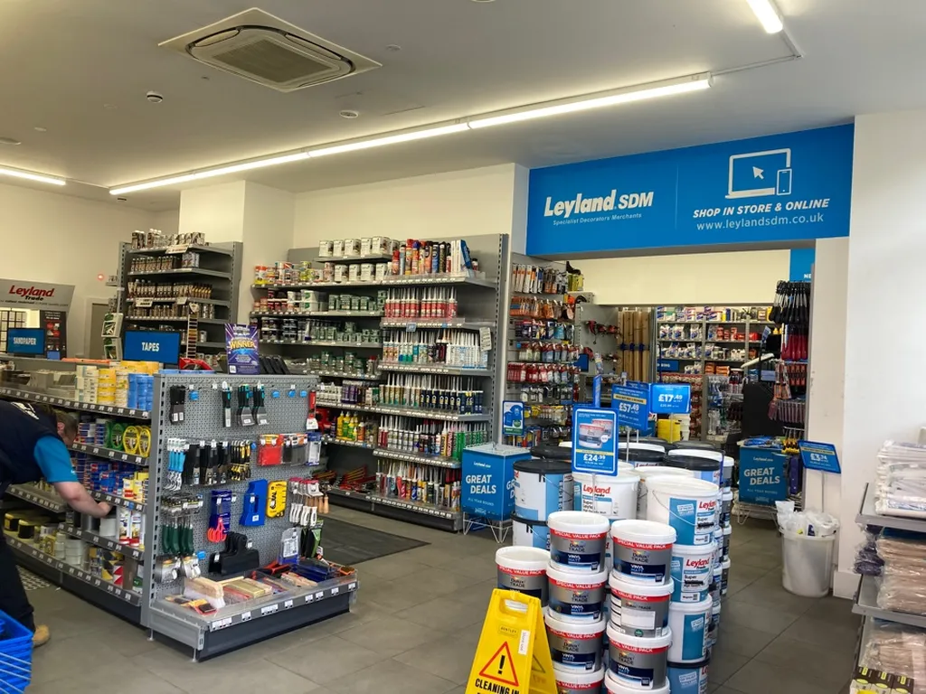 Leyland SDM Clapham Junction | Decorating & DIY