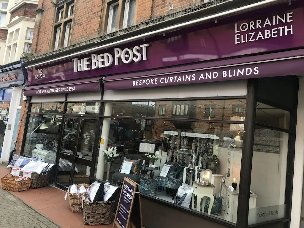Lorraine Elizabeth Bespoke Curtains and Blinds