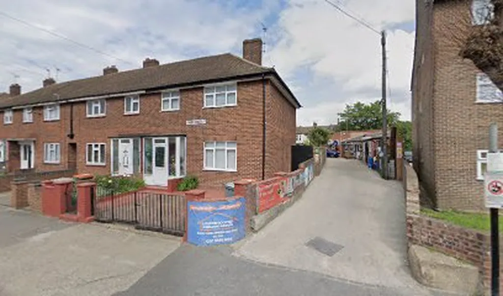 Lowden Roofing & Building Supplies