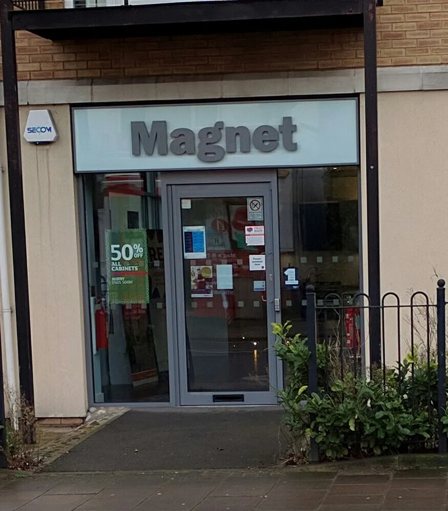 Magnet Kitchens