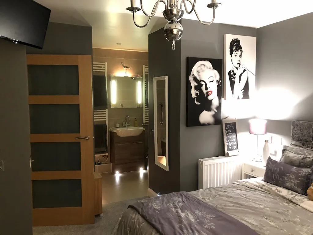 Mark Tibbs Ltd