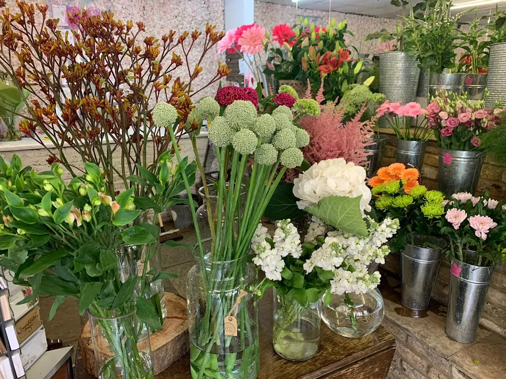 Memory Lane Flowers