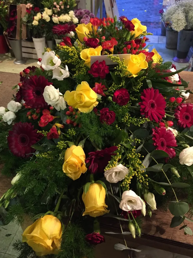 Muscari whites florist