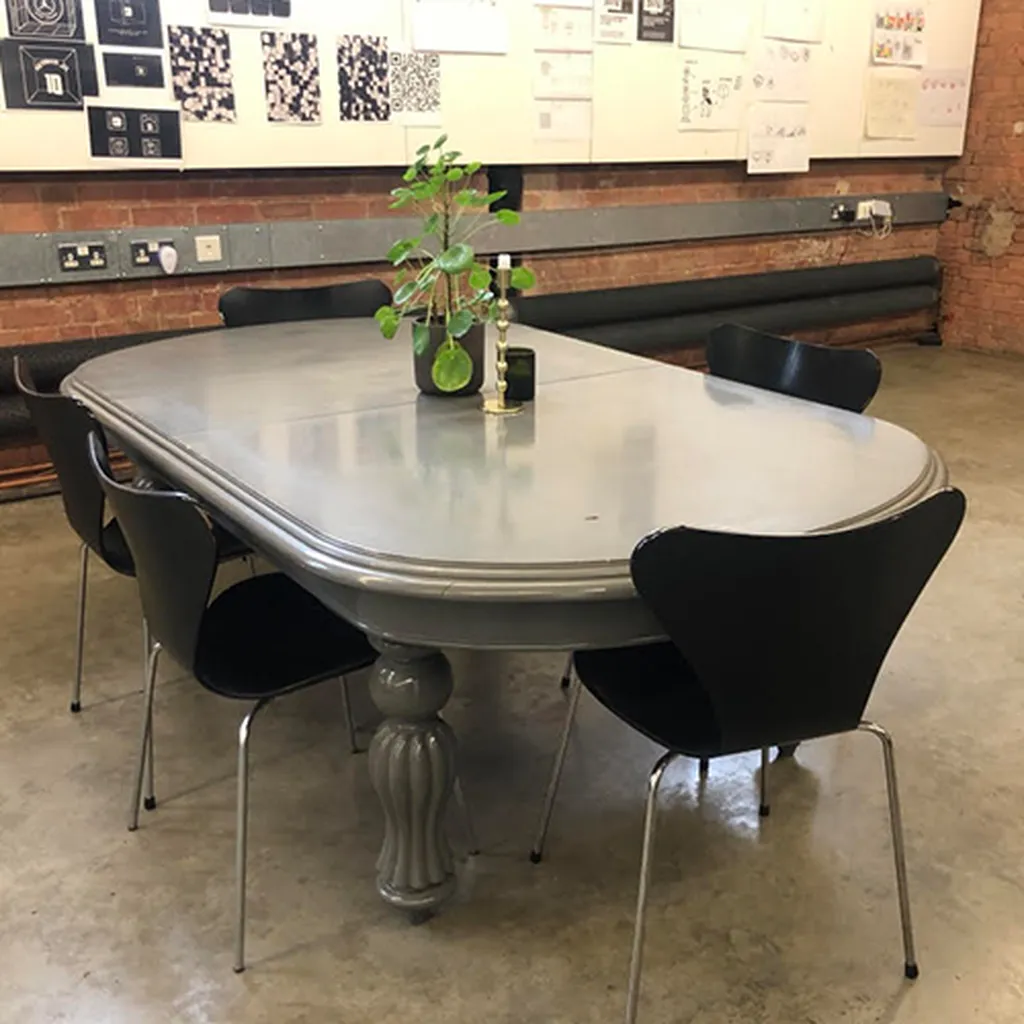 Office Furniture In London