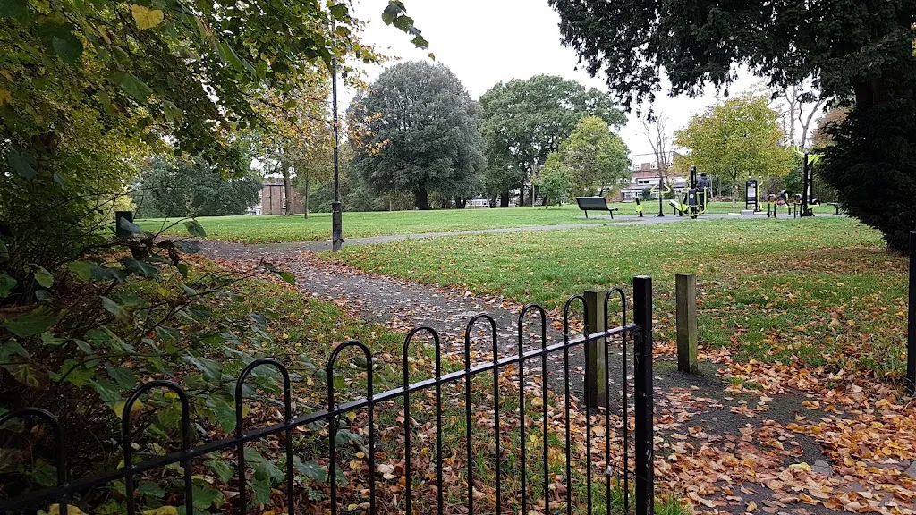 Outdoor Gym (Free)