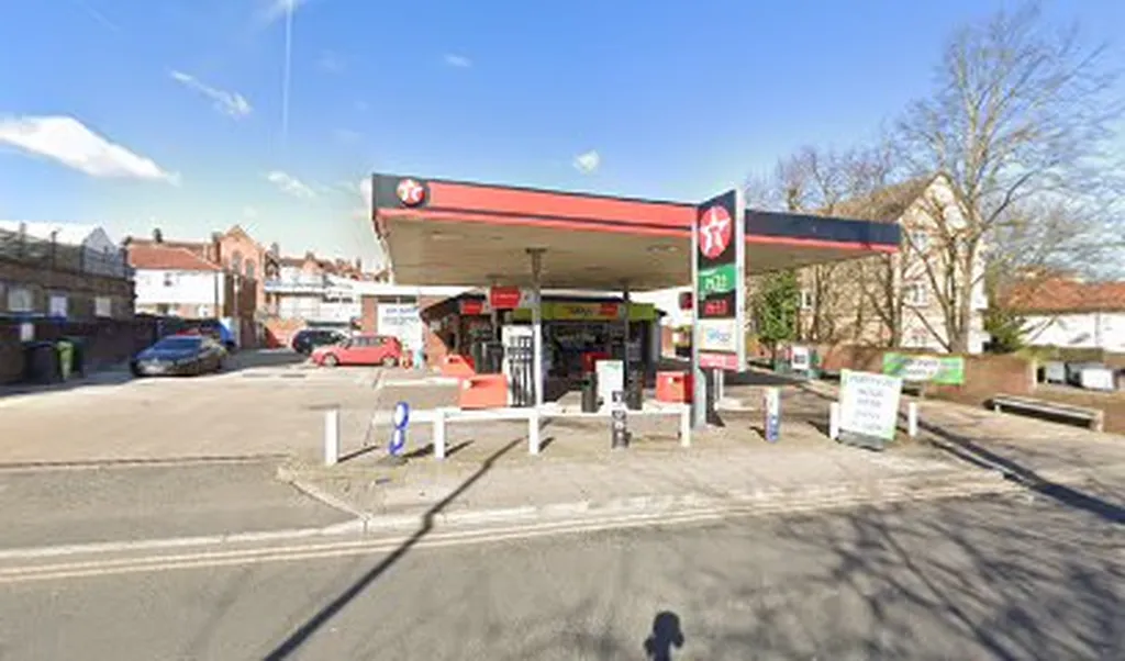 Park Knights Hill Service Station