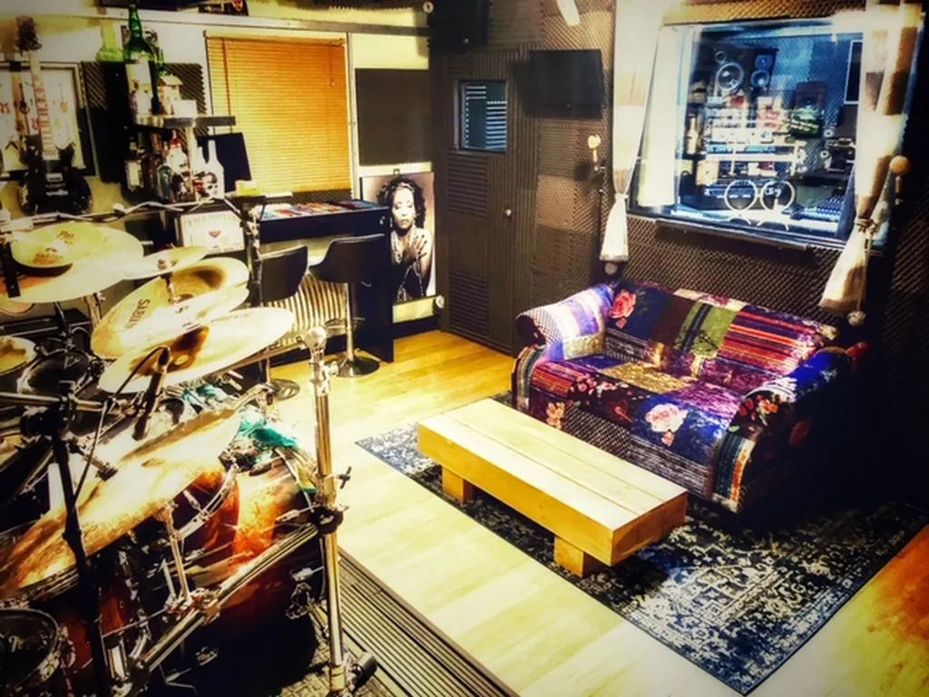 Phantom Records
