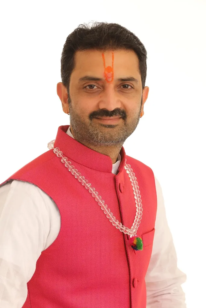 Piyush Mehta, International Hindu Priest