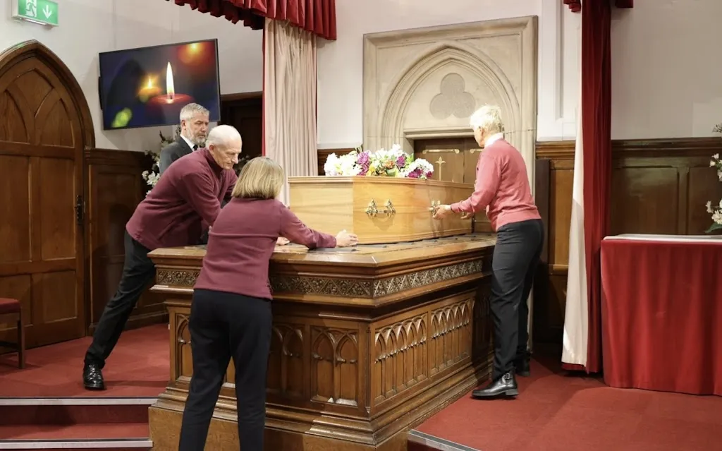 Poppy's - London funeral directors