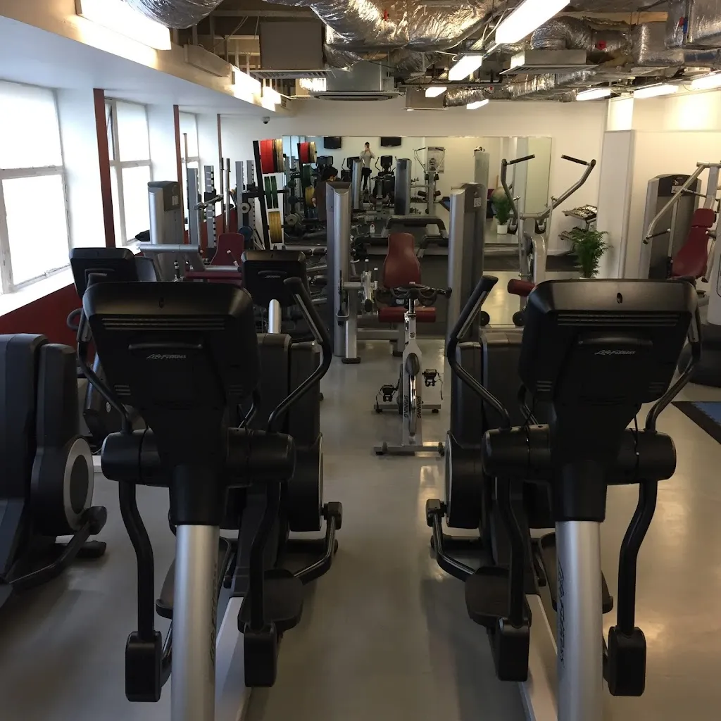 Qmotion Sport and Fitness Centre