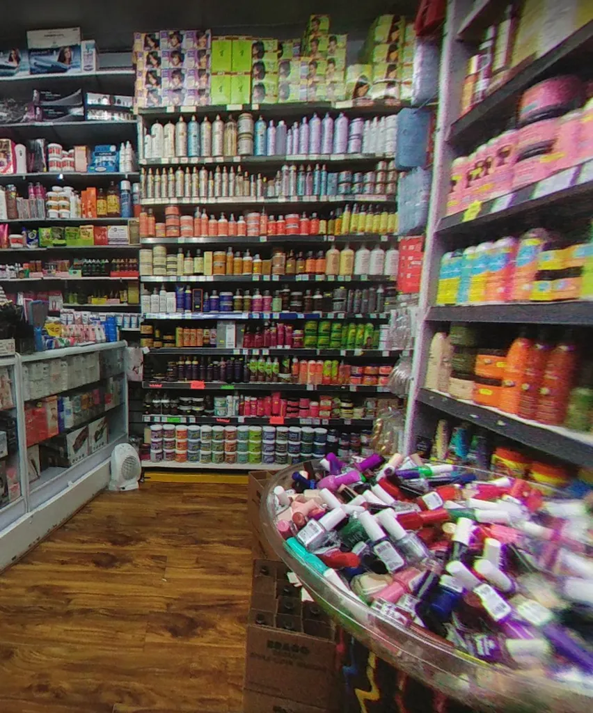 Rihana Cosmetics London
