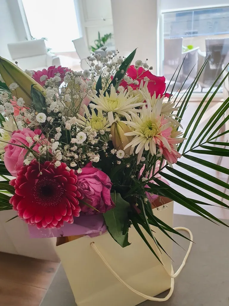 Rosa Florist