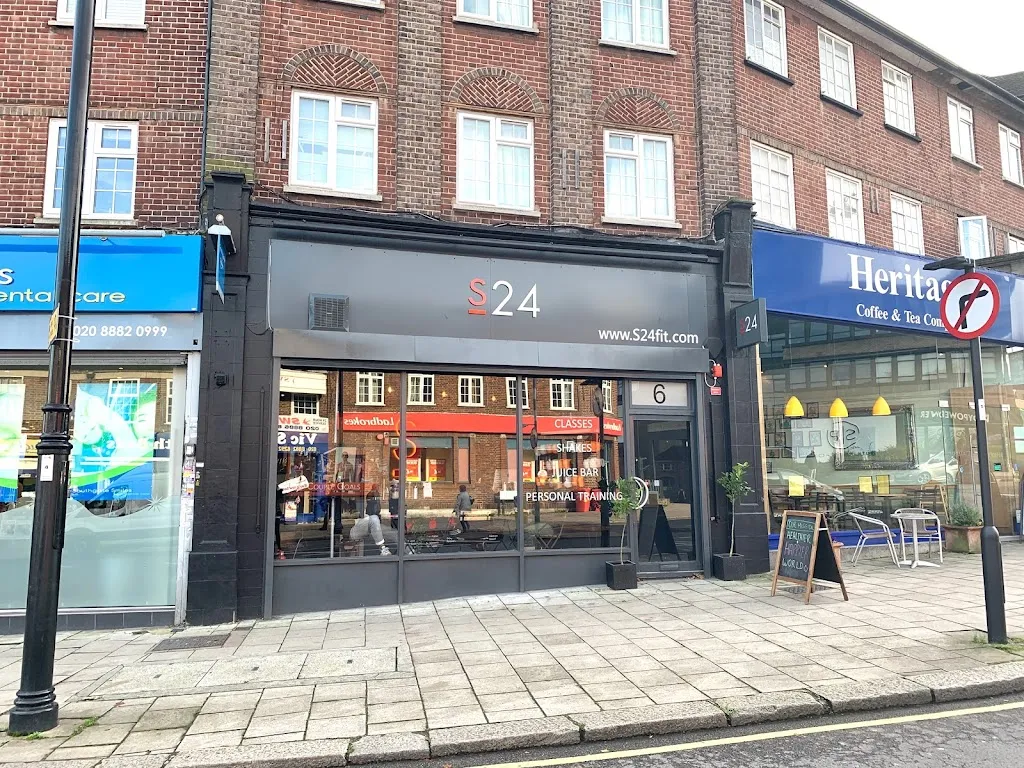 S24