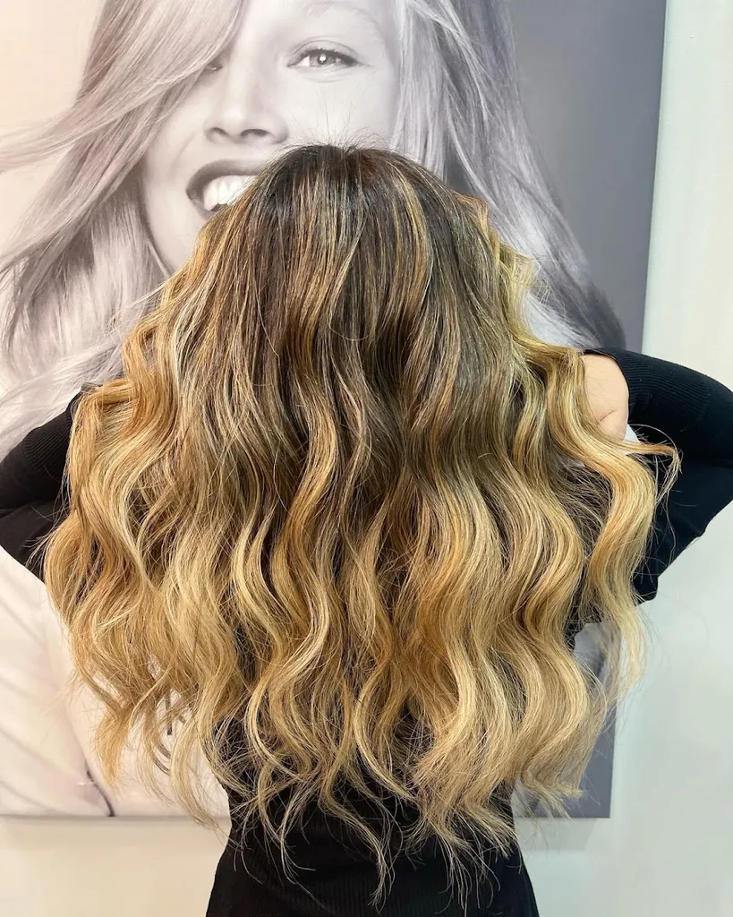 Sach Hair Studio (Market Place)