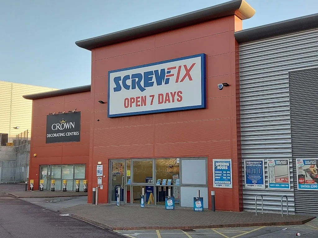 Screwfix Bermondsey - Surrey Canal Road