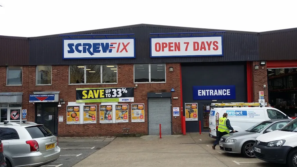 Screwfix Colindale