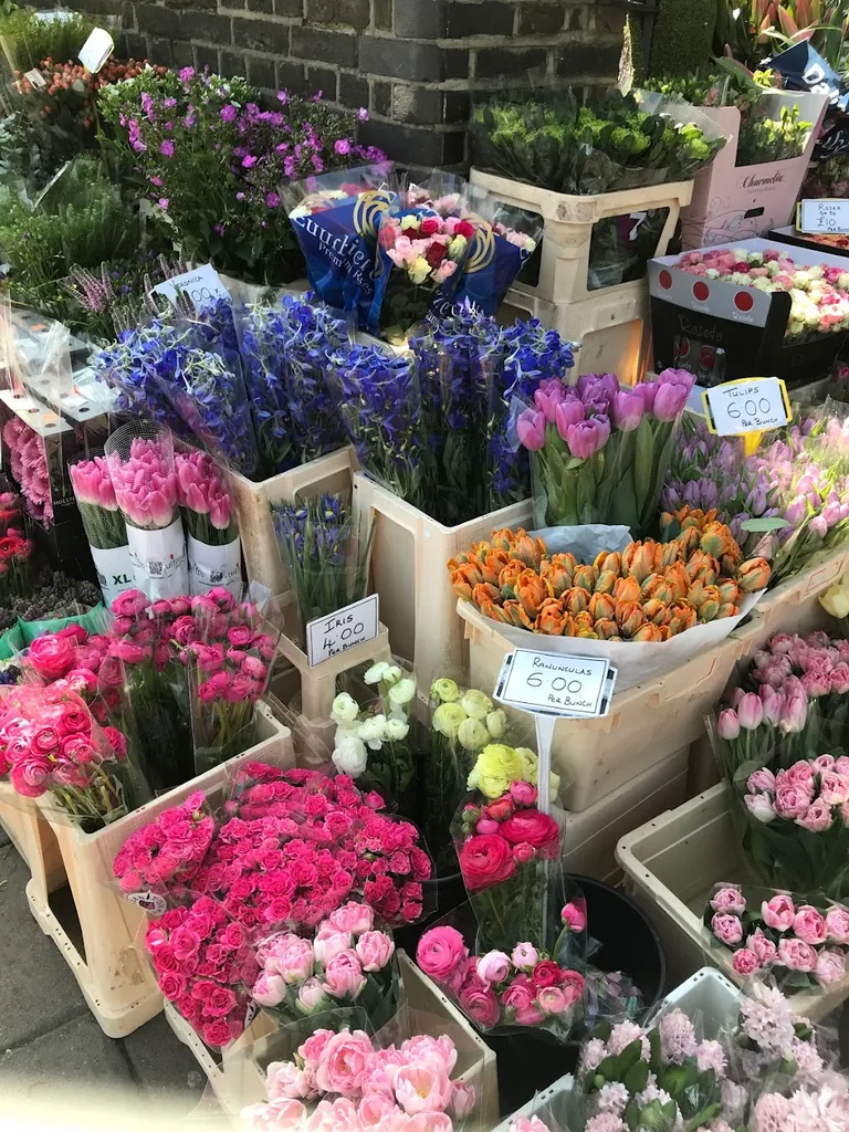 Streets Florist & Greengrocer