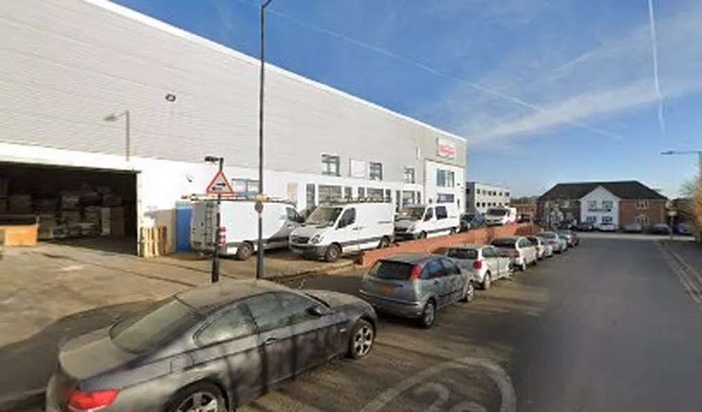 TDUK WHOLESALE LTD