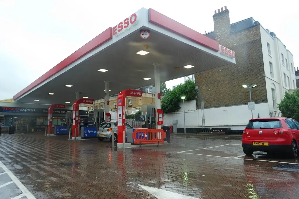Tesco Esso Express