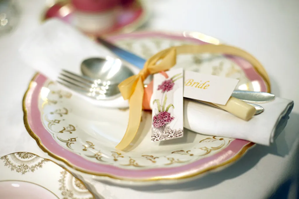 The Crockery Cupboard - vintage crockery hire