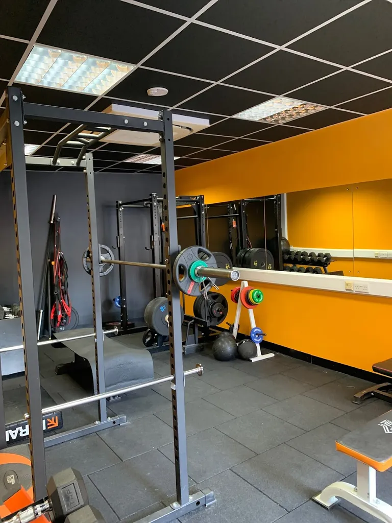 The Lifting Corner / Flora and Fit