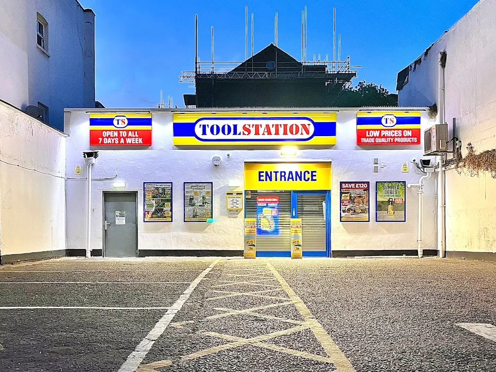 Toolstation Chalk Farm