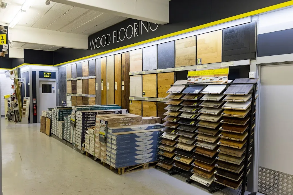 Topps Tiles Surbiton - SUPERSTORE